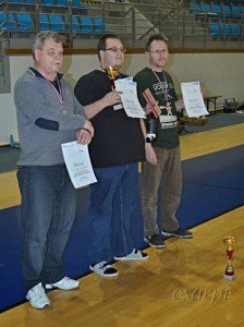 2014-12-20 humenne – n 50 senior Podium N50 senior. 2.Mydla Ján, 1.Hricinda Michal, 3.Csontos Attila