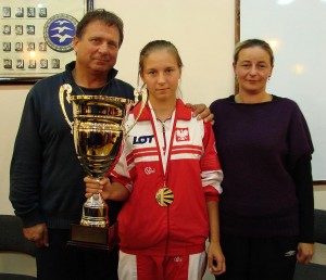 Roksana Gądek z Krosna zdobyła Puchar Polski 2015 w kategorii F1A junior. Roksana Gądek z Krosna zdobyła Puchar Polski 2015 w kategorii F1A junior.