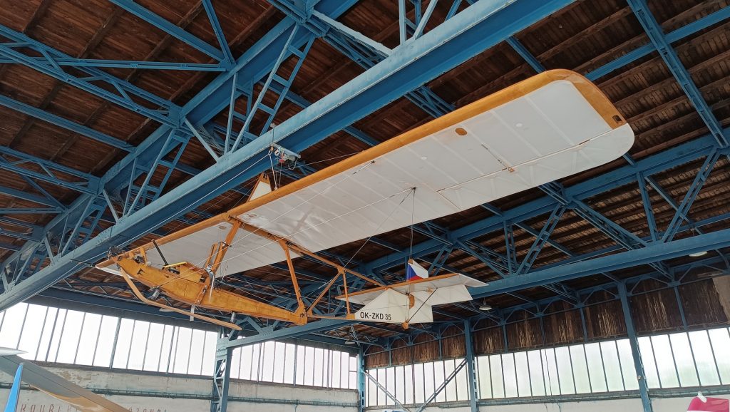 Hangar na czeskim lotnisku